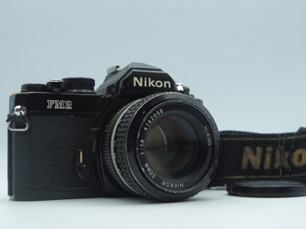 NIKON FM2 50mm 1:1.4   *イ221